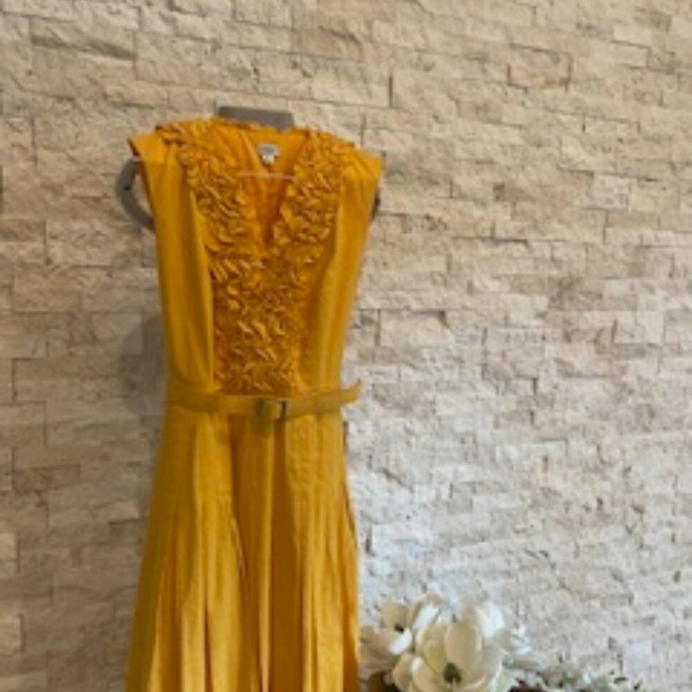 Dress - Picture 2 of 2